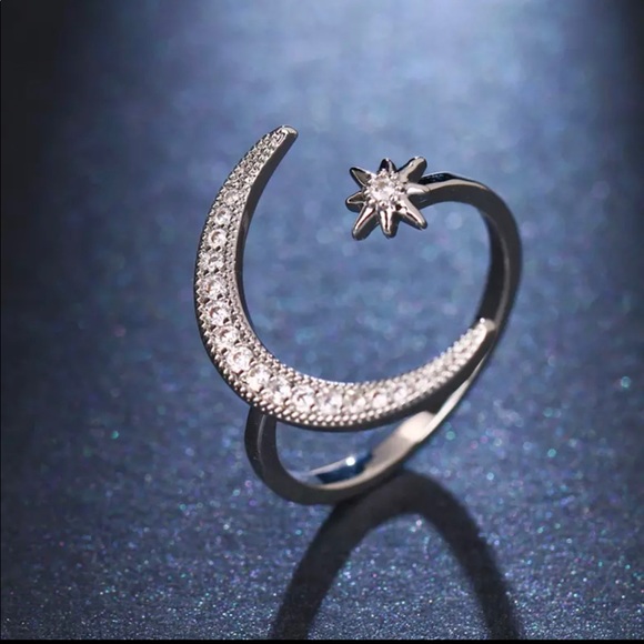 925 Sliver Adjustable Moon Star Ring - Picture 2 of 3